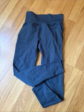 High-Rise Navy Active Leggings